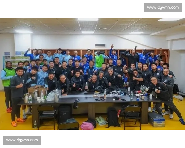 中超第 27 轮综述:双雄险胜守排位,蓉城冲二青岛陷绝境 中超第 27 轮综述:双雄险胜守排位,蓉城冲二青岛陷绝境